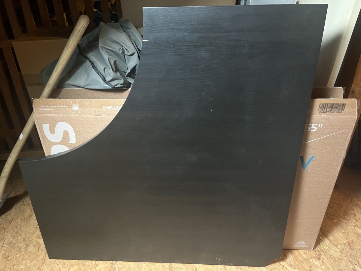Ikea Scrivanie: Schwarze Tischplatte mit 5 Tischbeine – Usato da Biel/Bienne venduto da Sili_CH