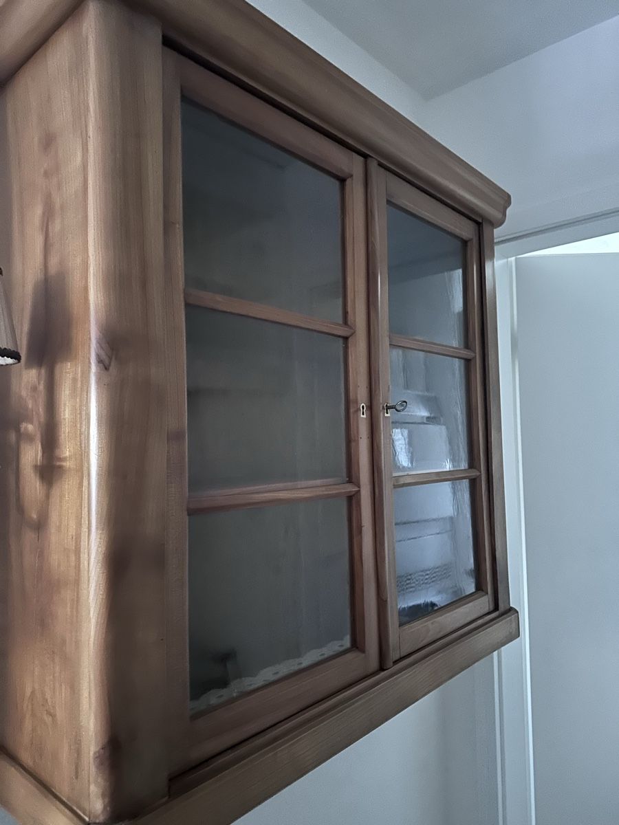 Vetrine: Wandvitrine Holz mit Glastüren  – Nuovo (secondo la descrizione) da Riedholz venduto da lena__4533