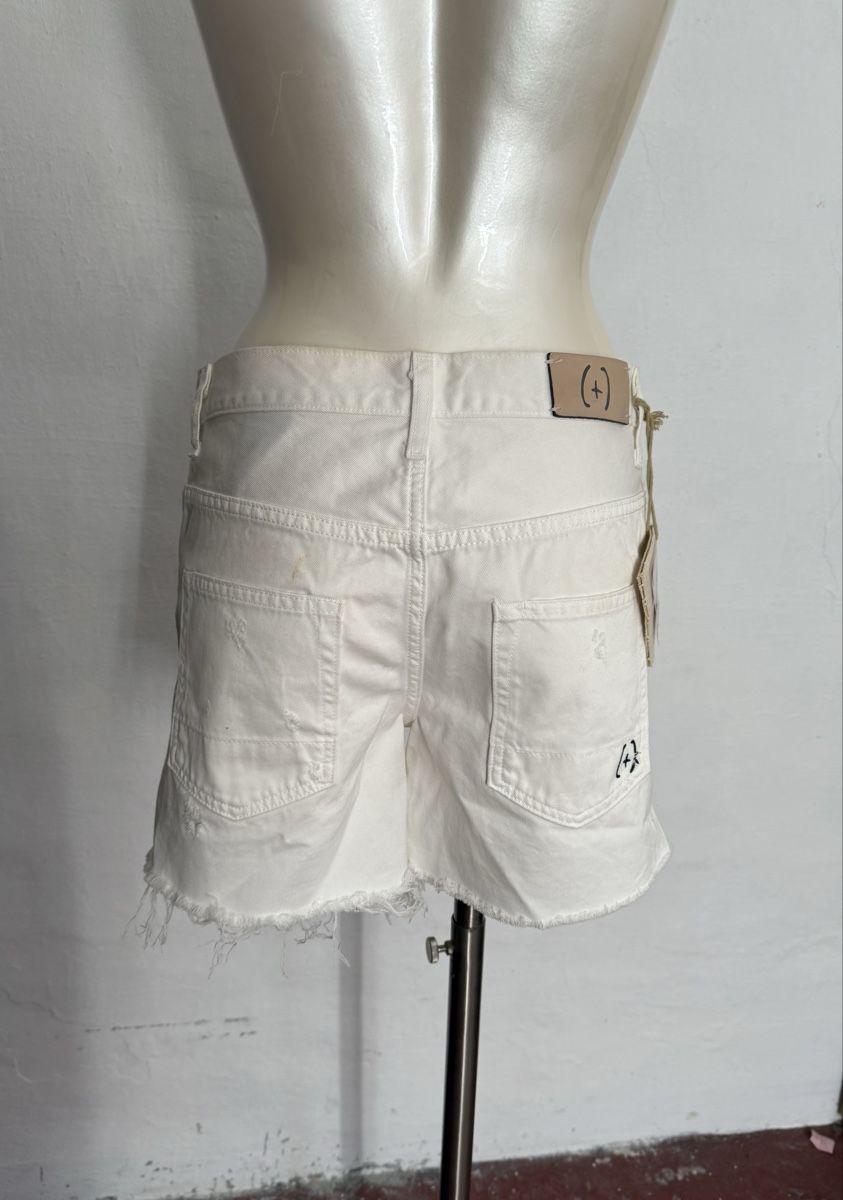 Pantaloni: + people shorts new – Nuovo (secondo la descrizione) da Barna venduto da orbuyorcry 2