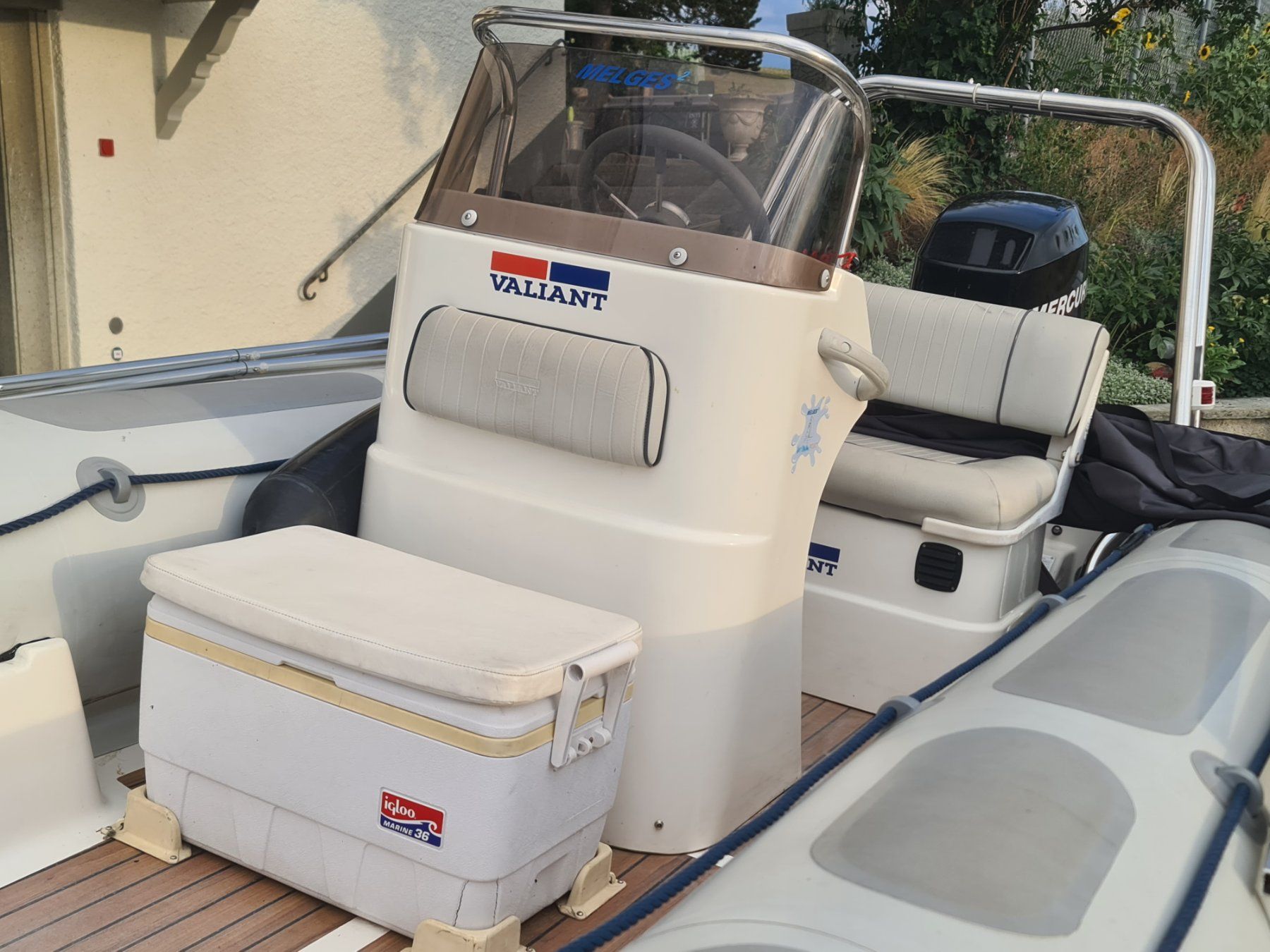 Valiant Barche: Schlauchboot evt. mit Trockenplatz am Thunersee – Usato da Worb venduto da Werich 1