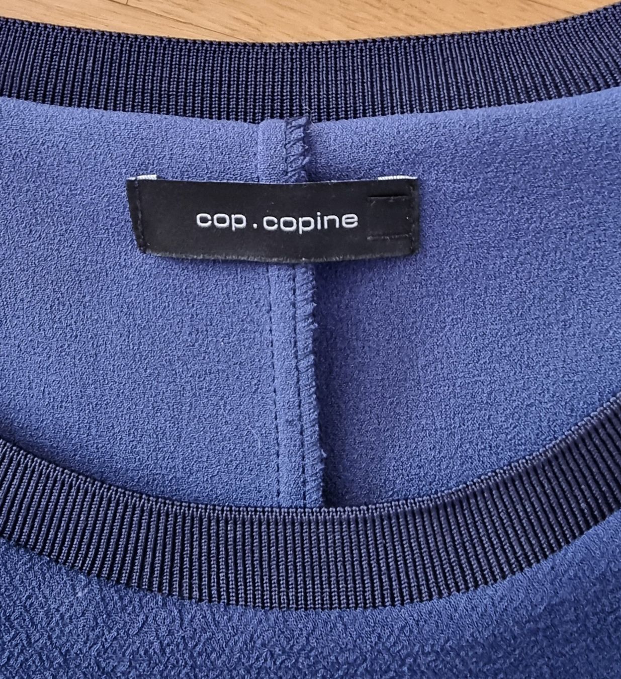 Vestiti: Robe Cop.Copine bleue manches longues – Usato da Veyrier venduto da Leilazizou 2