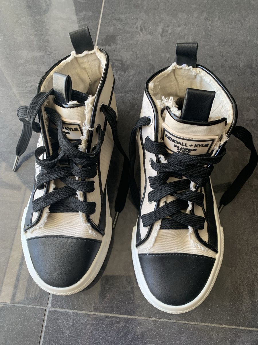 Scarpe da donna: Kendall + Kylie Turnschuhe – Usato da Bergdietikon venduto da zor_856j
