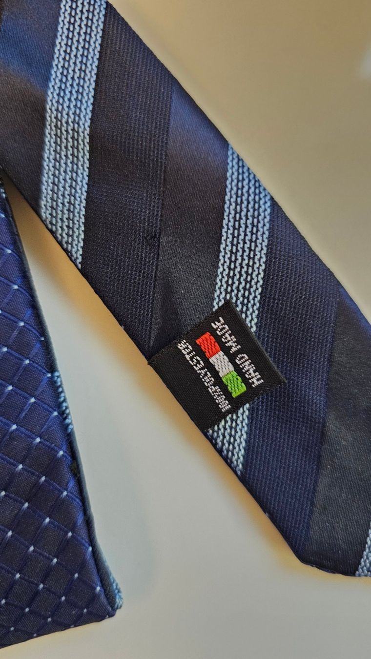 Cravatte: Krawatte reversible doubleface zweiseitig tragbar – Nuovo e nell'imballaggio originale da Fehraltorf venduto da yan_t9yg 3
