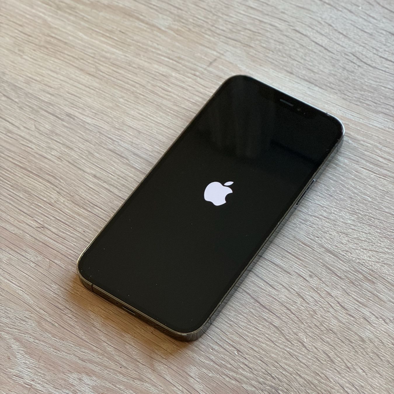 Apple Handys / Smartphones: iPhone 12 Pro Graphite 128 GB – Gebraucht aus Detligen von  1
