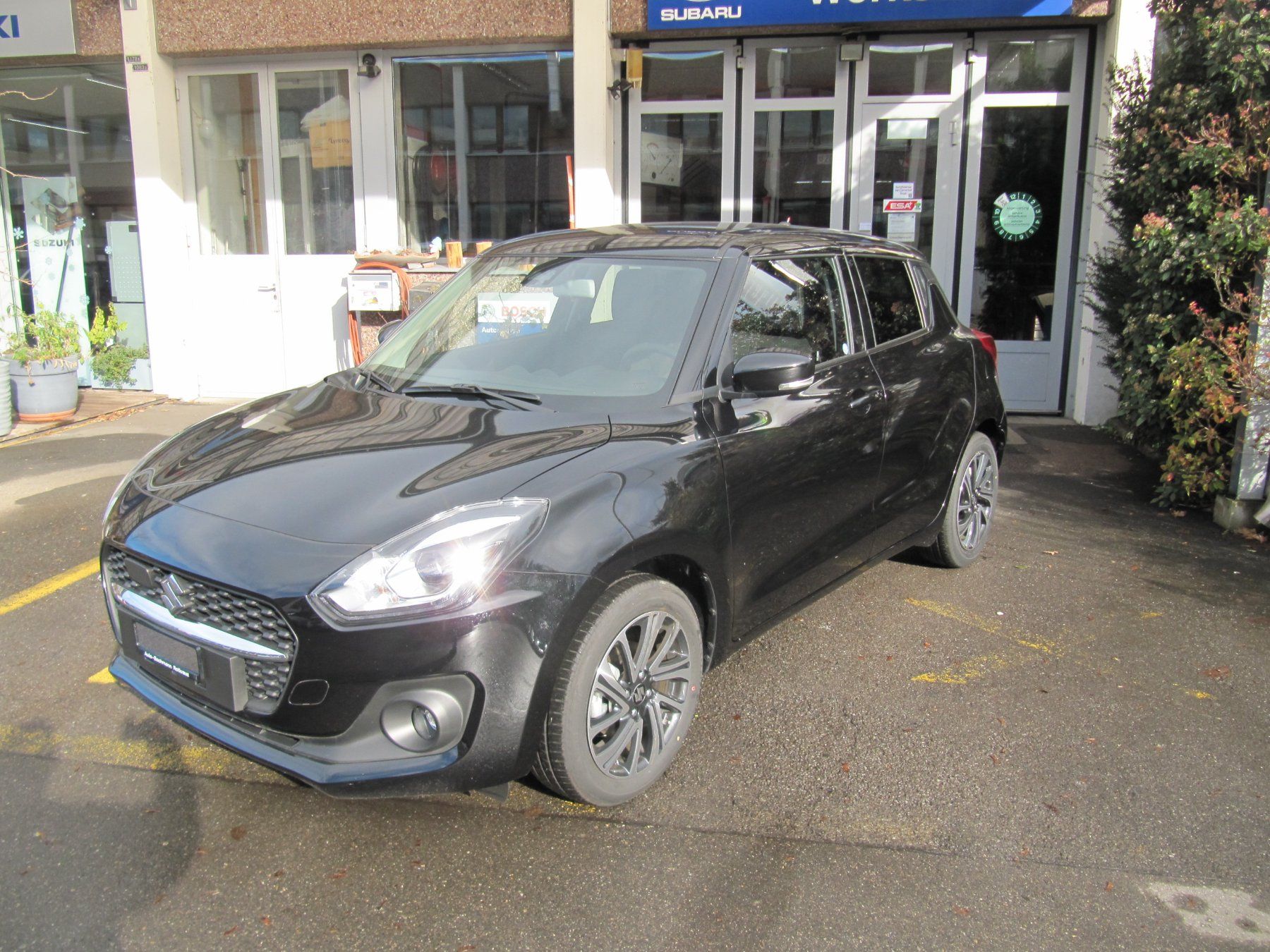 Suzuki Automobili: Suzuki Swift 1.2 Top Hybrid – Usato da Rotkreuz venduto da auto-bachmann 1