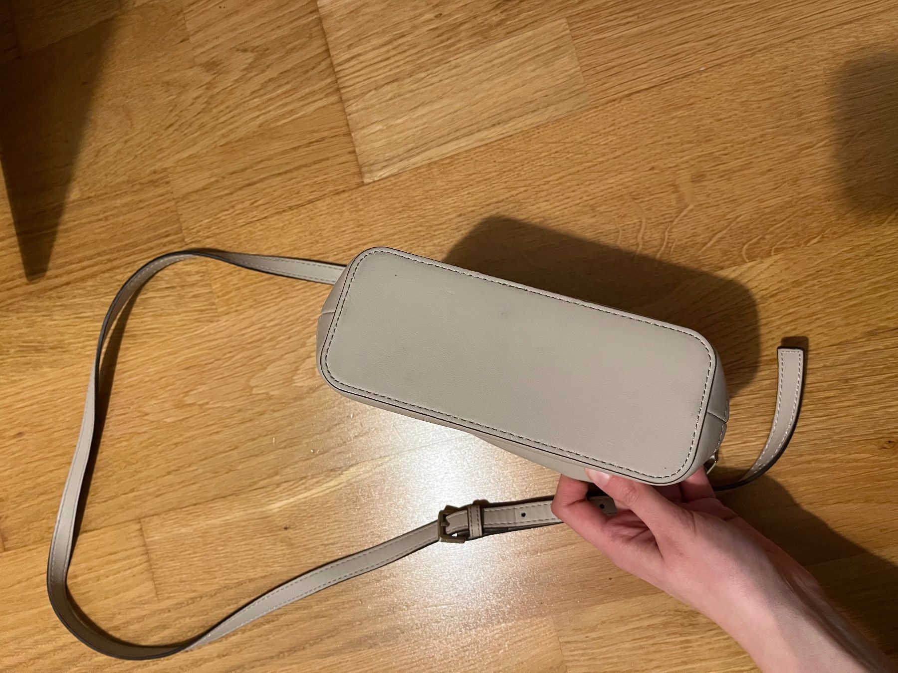 Calvin Klein Borse da donna: Calvin Klein Tasche Umhängetasche – Usato da Bern venduto da nat_j85k 1