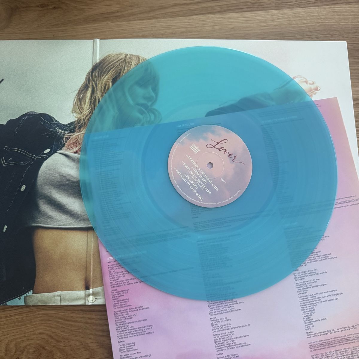 Dischi in vinile: Taylor Swift Lover Vinyl LP – Nuovo (secondo la descrizione) da Sursee venduto da giu_205 2