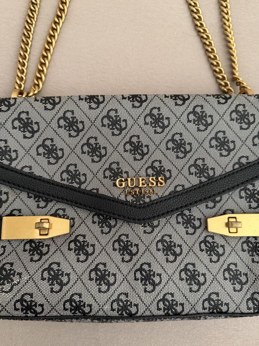 Guess Borse: Borsa Guess colore grigio/nero con tracolla – Usato da Giubiasco venduto da Giada._S 1