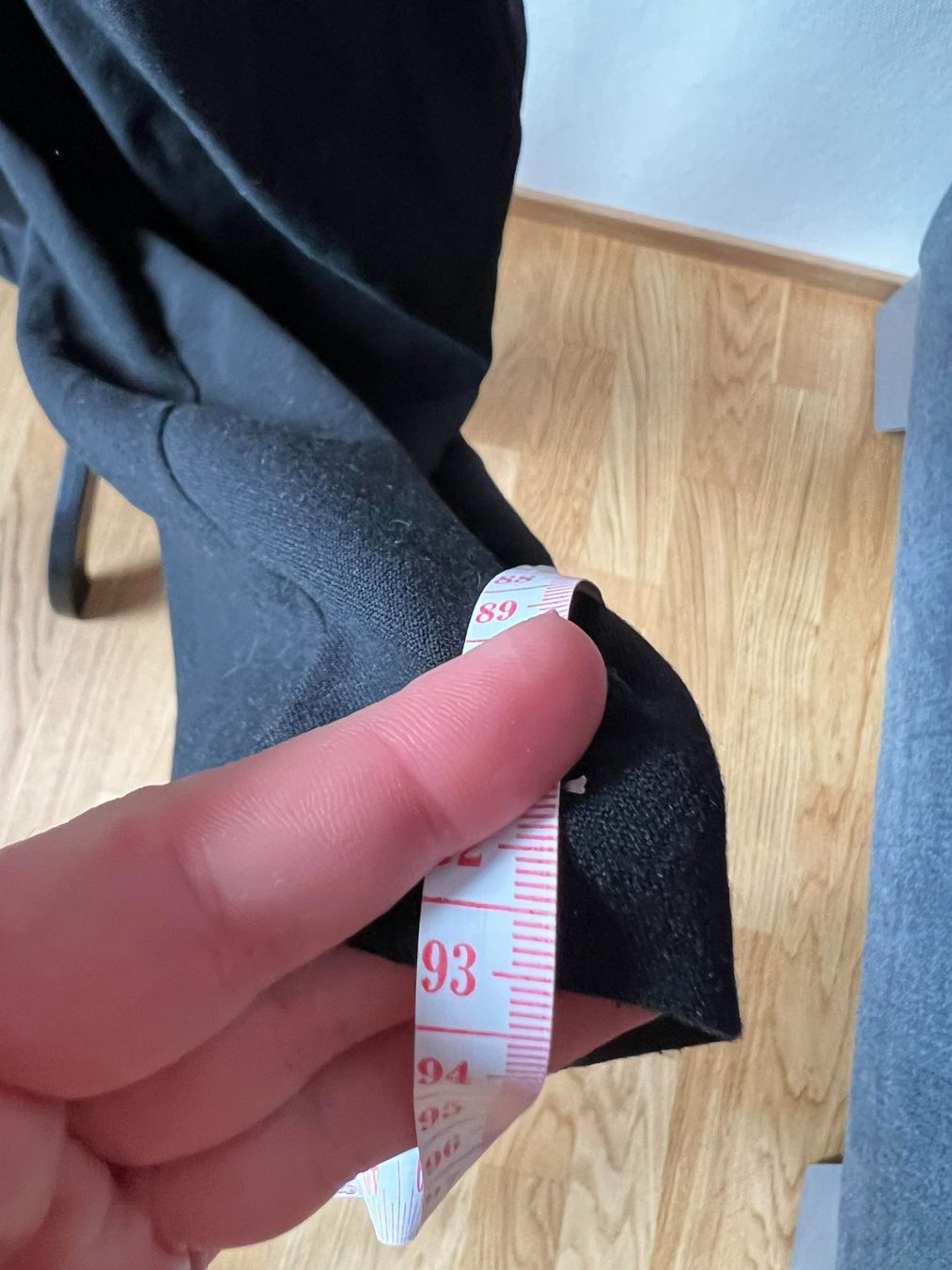 Pantaloni: ✨Hose M /L✨ – Usato da Riehen venduto da edu_92w7 1