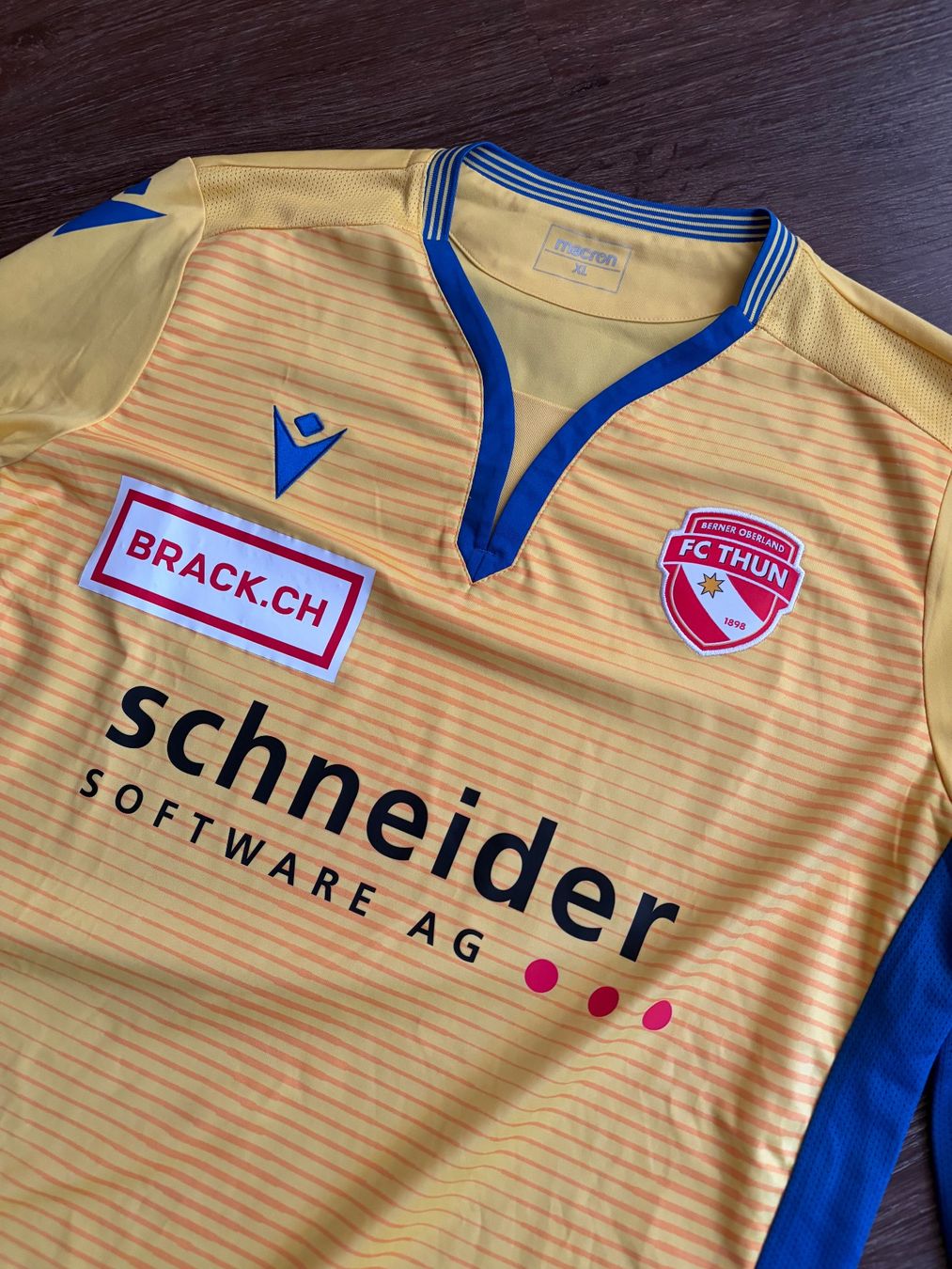 Canottiere & Pantaloni: FC Thun Trikot Gr. XL – Usato da Muttenz venduto da bargain_hunter 1