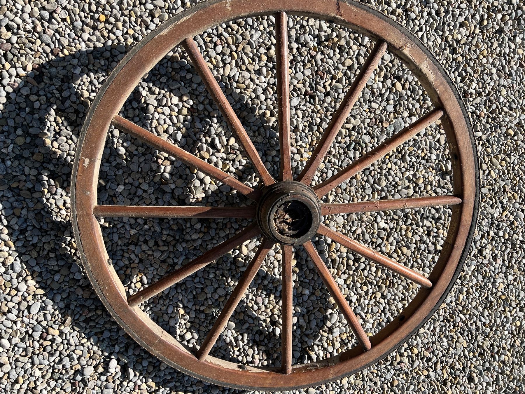 Pneus & Kompletträder: Wagenrad antik Durchmesser 95cm – Gebraucht aus Appenzell von malina0608 2