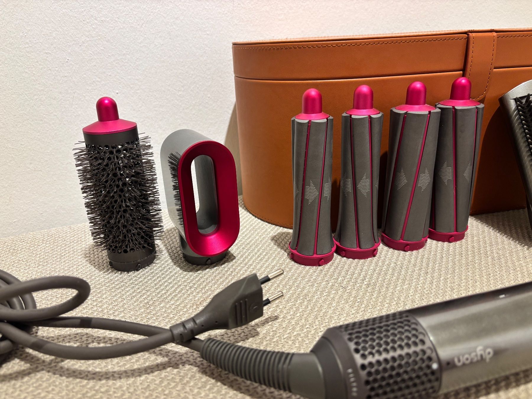 Dyson Asciugacapelli: Dyson Airwrap Complete – Usato da Bottmingen venduto da ana_5hrv 2