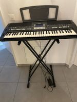 Yamaha PSR-S550 Keyboard mit Ständer guter Zustand