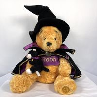 2005 Limited Edition Disney Store  Winnie The Pooh Halloween