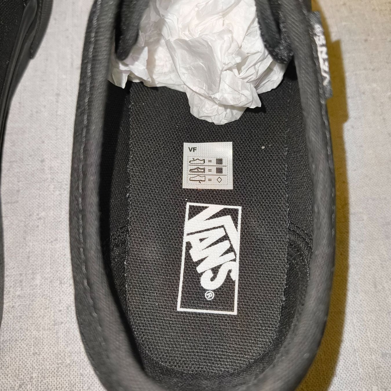 Vans Scarpe da uomo: Vans vegan 106 Vulcanized blk/blk Gr. 36.5 – Nuovo e nell'imballaggio originale da Uitikon Waldegg venduto da PJLS1 4