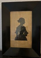 Antike Schattenriss Frauensilhouette im Rahmen