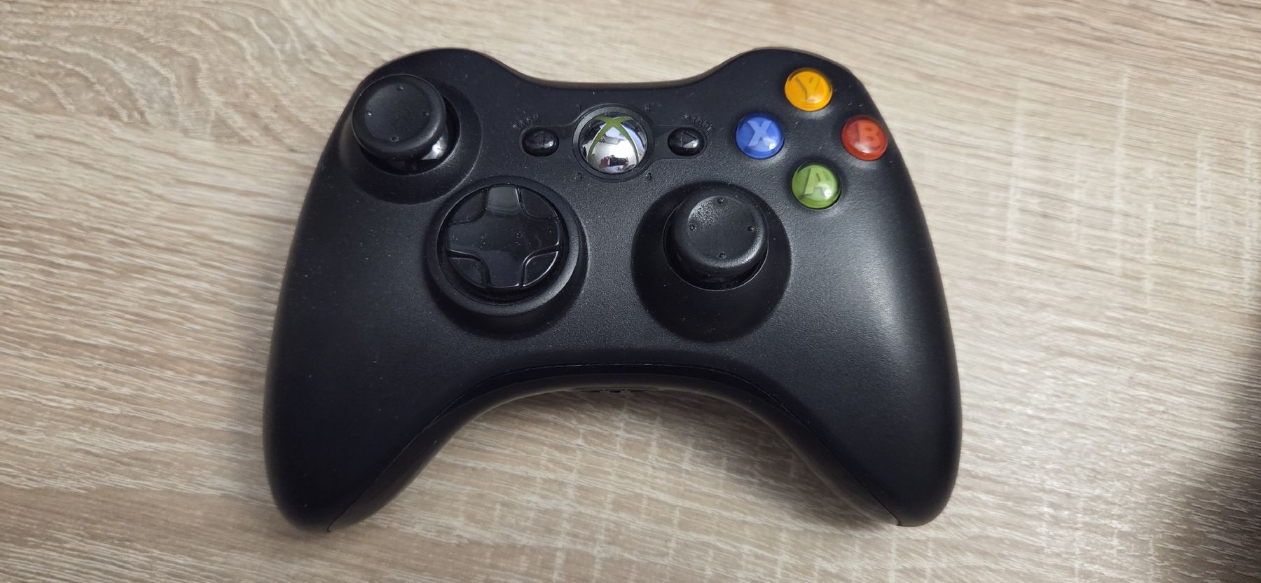 Microsoft Controller: Xbox 360 Controller – Usato da Zürich venduto da DinuC