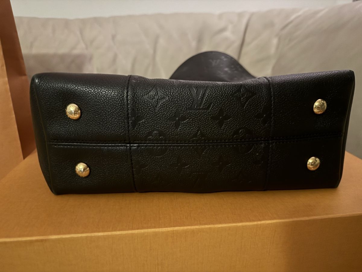 Louis Vuitton Taschen für Damen: Louis Vuitton Melie Bag Hobo empreinte – Neu (gemäss Beschreibung) aus Zürich von LuxuryJewellery 2