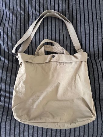 Tasche, neuwertig, beige, praktisch für den Alltag!