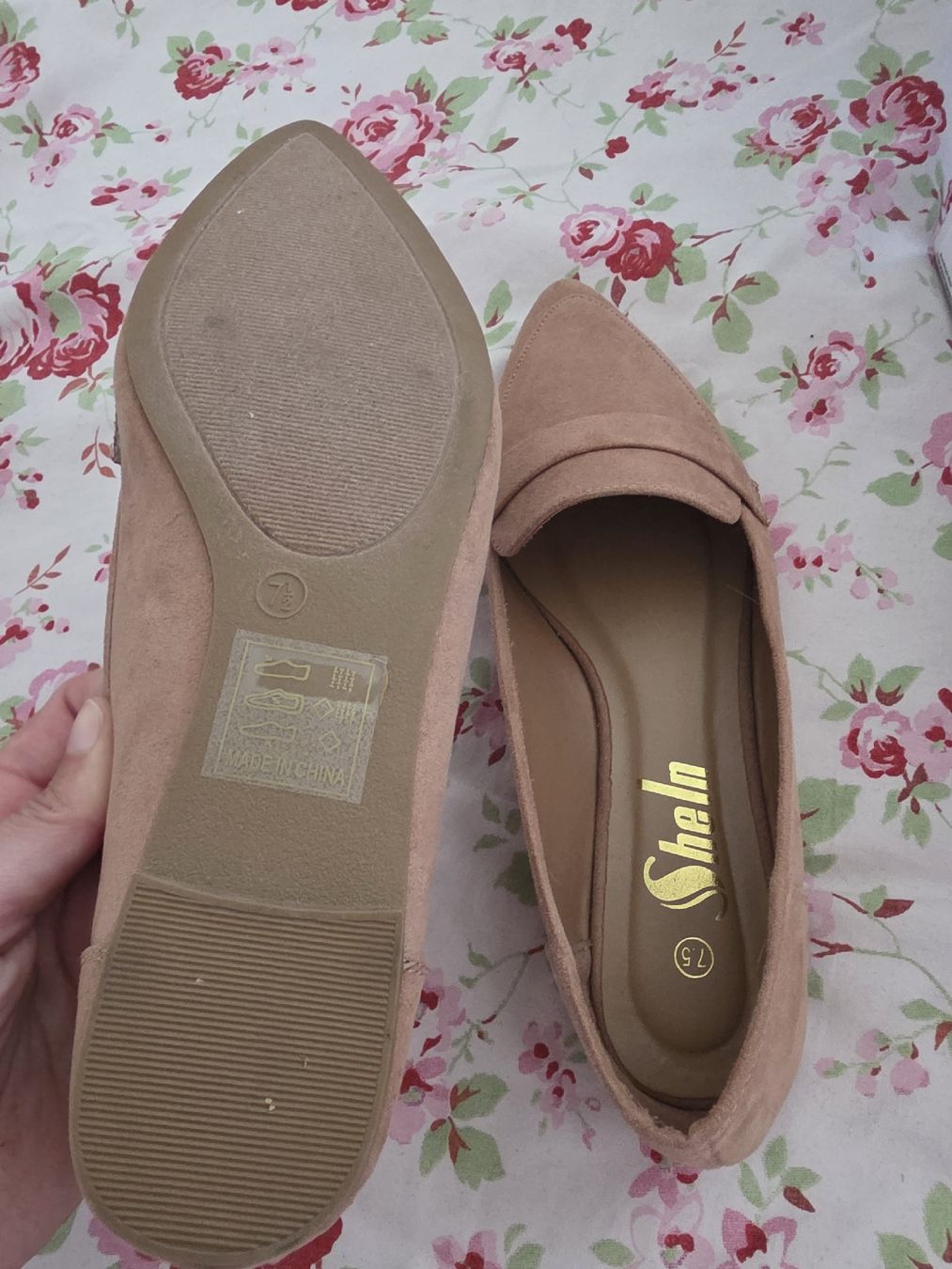Scarpe da donna: Damenschuhe beige Grösse 37 neuwertig – Nuovo (secondo la descrizione) da Hunzenschwil venduto da man_965q 1
