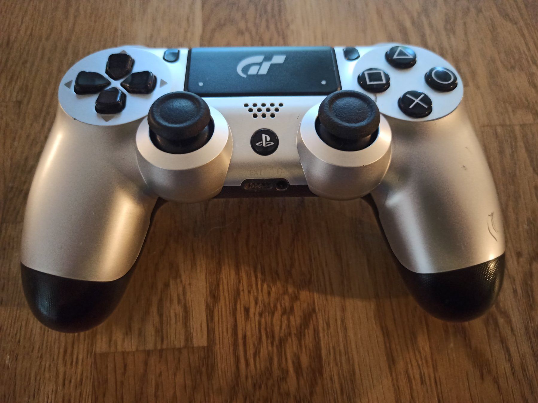 Controller: Original Controller PS4 Wireless DualShock 4 V2 Gran Turismo – Usato da Oberweningen venduto da mar_87mx 1