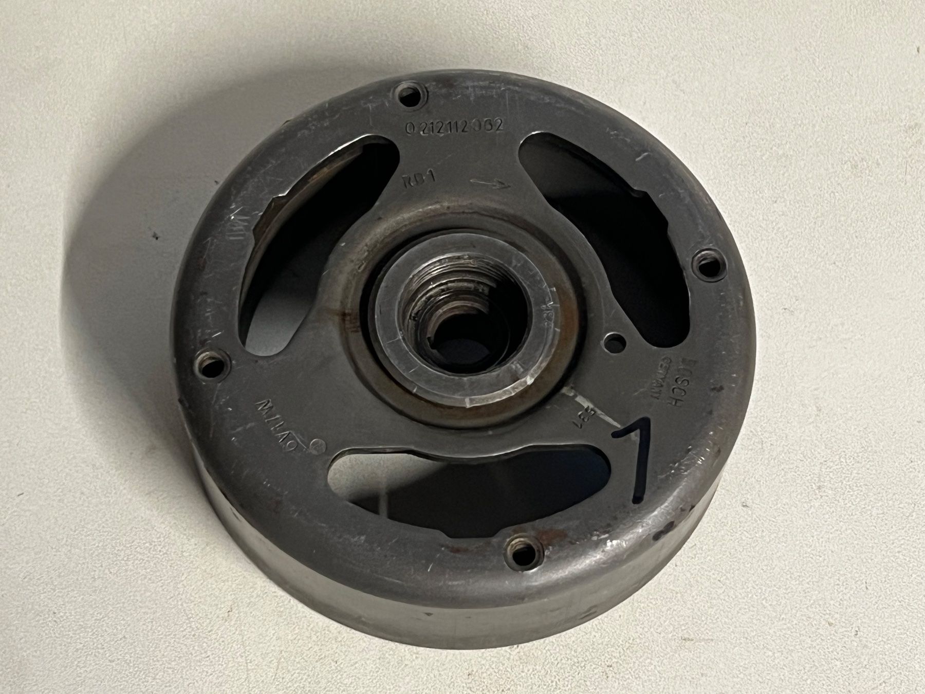Sachs Parti ricambio per ciclomotori: Puch Maxi E50 Polrad Schwungrad original Bosch – Usato da Steffisburg venduto da FlorianJohner