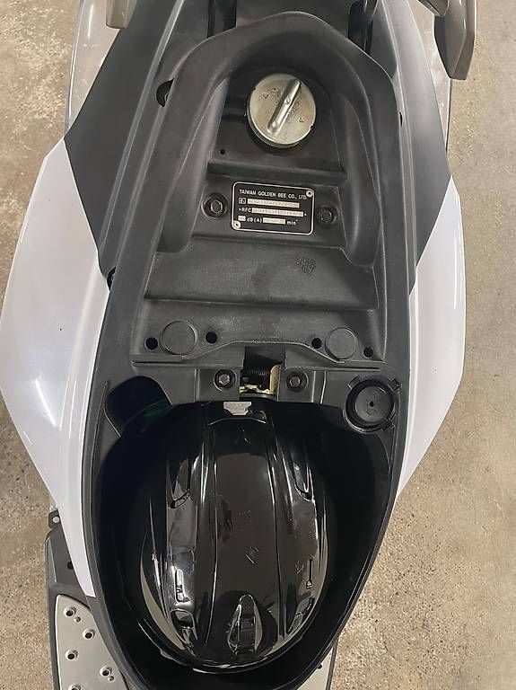 Scooters: TGB RS-BULLET 50cc  – D'occasion à Neuchâtel par akr_hrf7 4