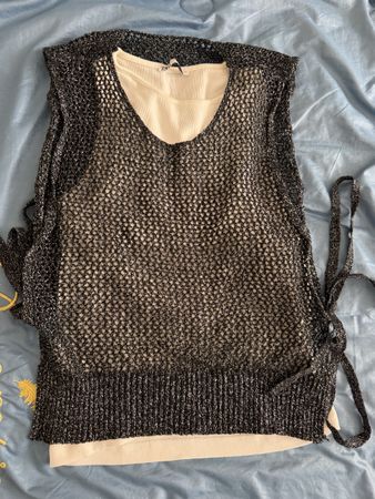 Damen Top Zara Grösse M mit Muster Weste neuwertig