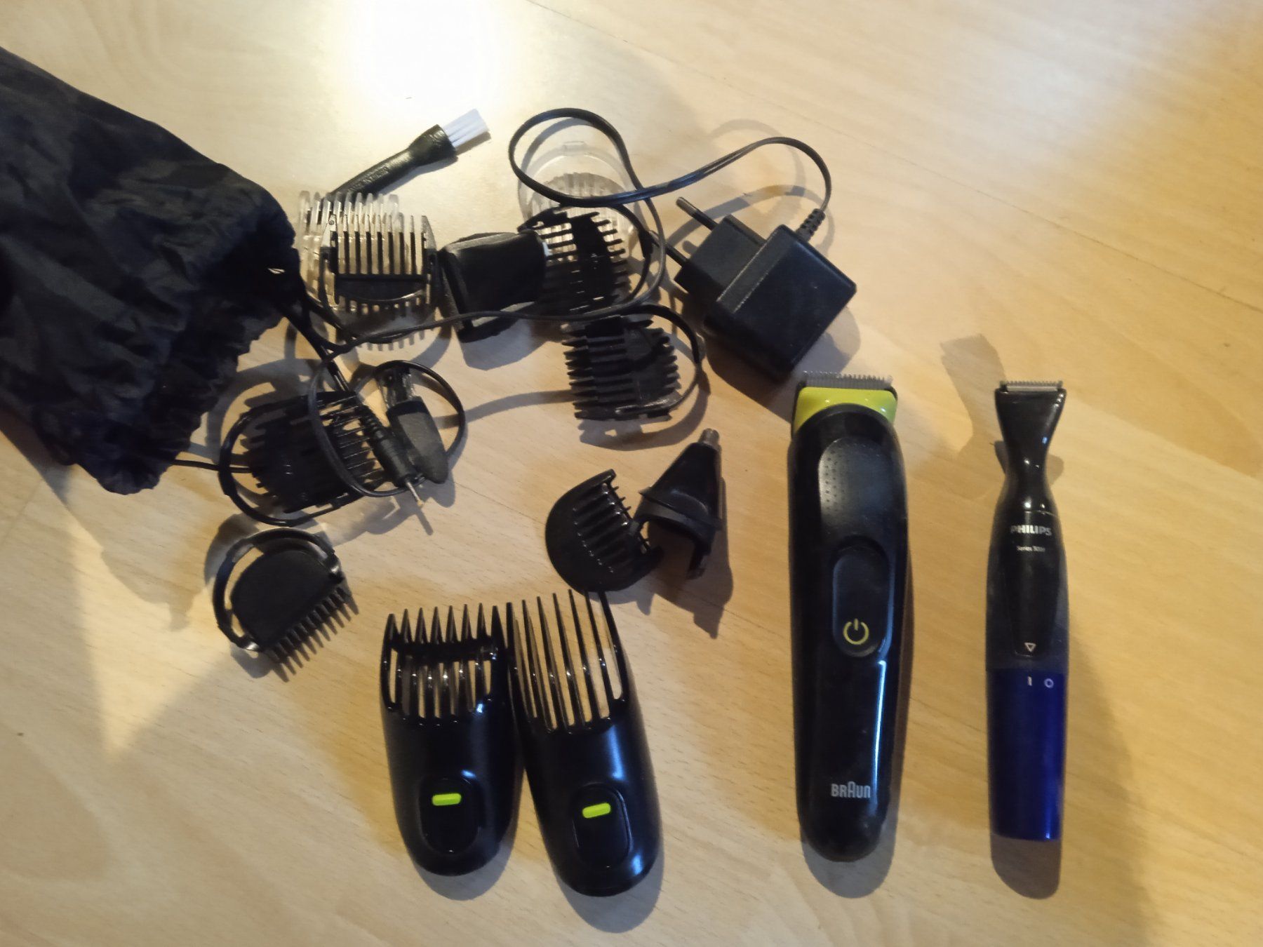 Braun Rasoi & Lamette da barba: Braun and Philips shavers – Usato da Flums venduto da hec_flums