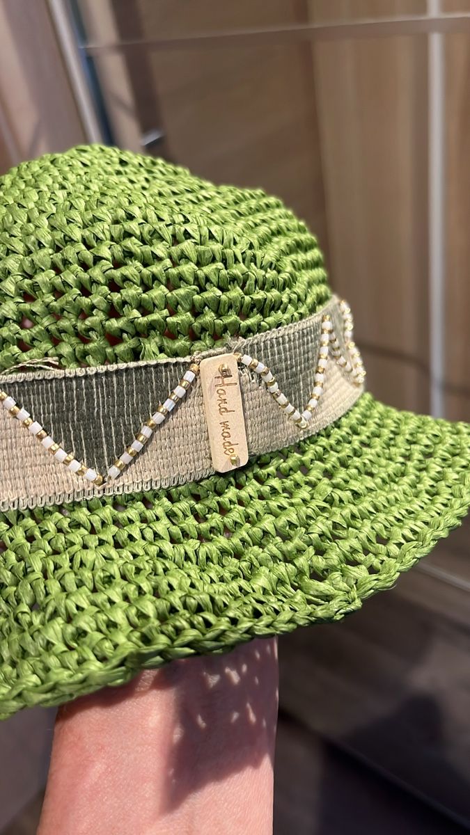 Copricapi, berretti & cappellini: Cappello fatto a mano con rafia – Nuovo (secondo la descrizione) da Davesco-Soragno venduto da paperoga 1