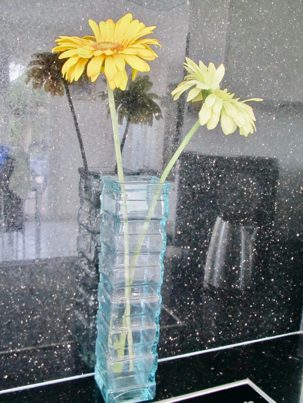 Globus Vasi & Recipienti: GRAND VASE A FLEURS – Usato da Murten venduto da Selliot