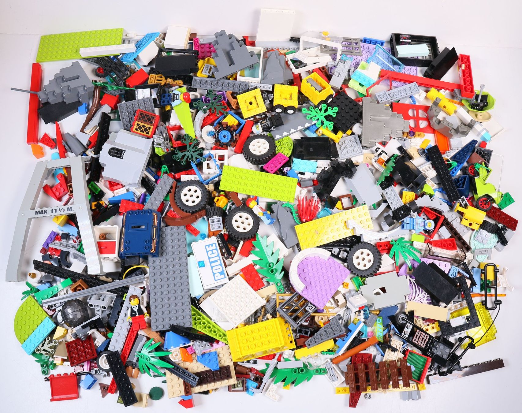 Lego Kit di costruzioni: 1.5 kg. Legoteile mit Minifiguren – Usato da Hettlingen venduto da Scholi99