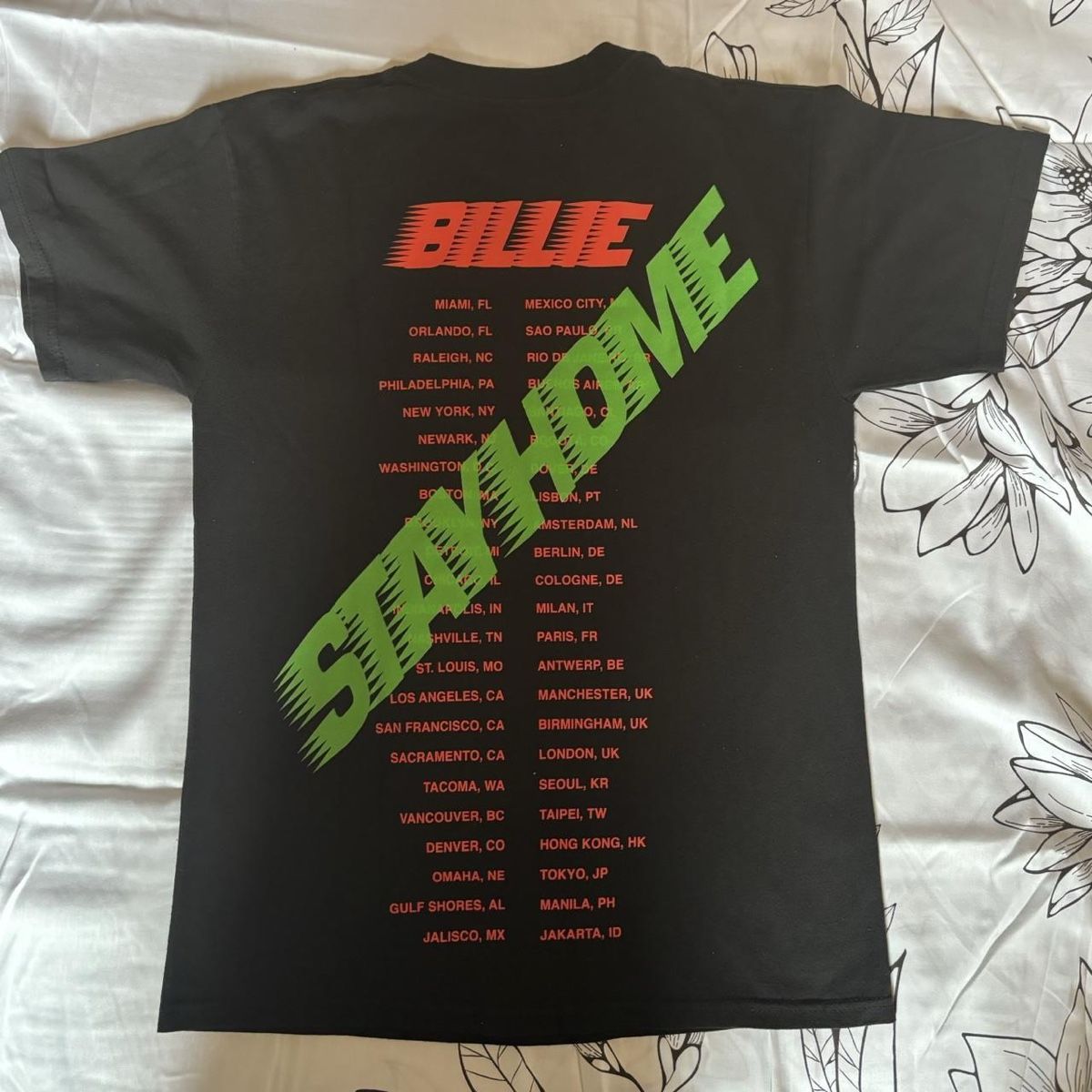 T-shirt: Billie eilish T-Shirt  – Usato da Grellingen venduto da chiara_0106s 1