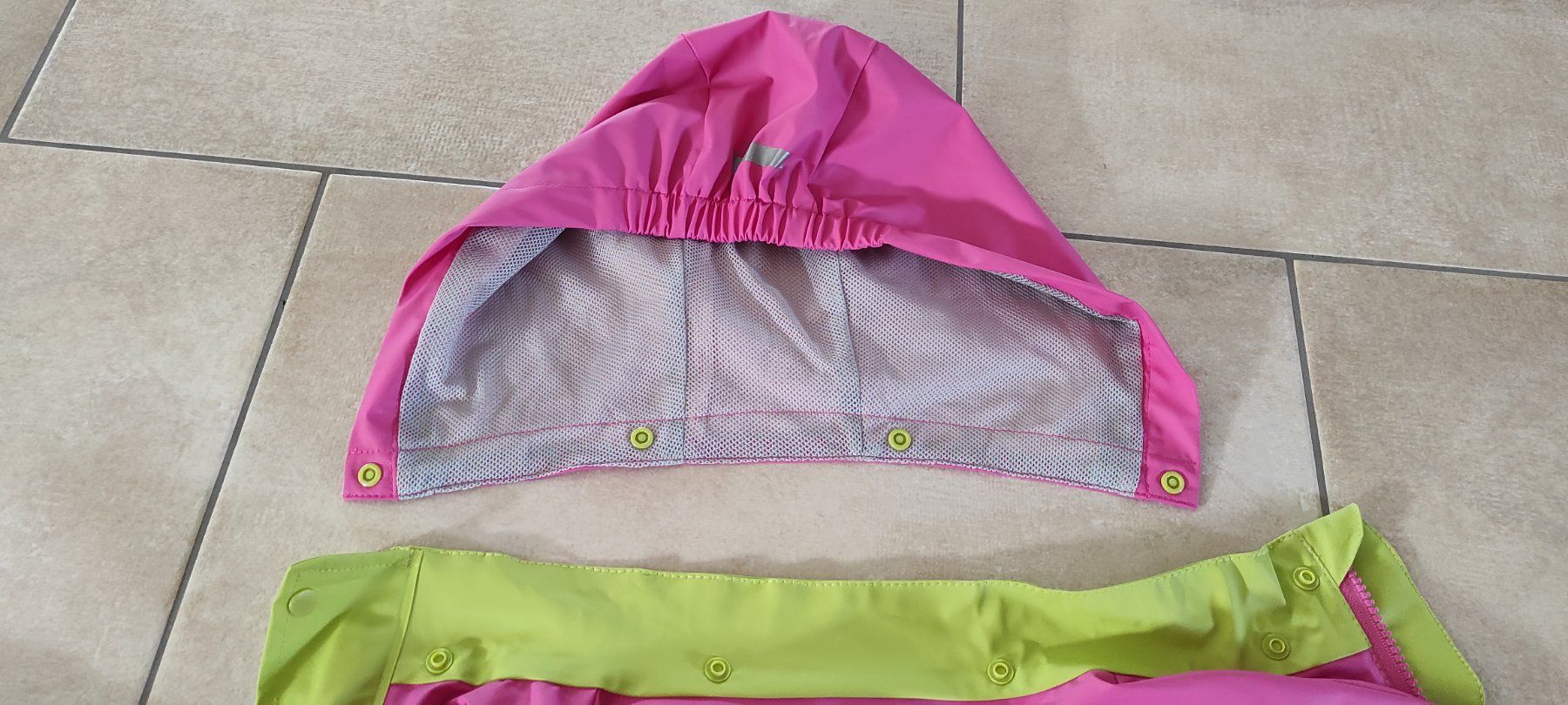 Giacche & Cappotti: Regenjacke Mädchen Gr 140 – Nuovo (secondo la descrizione) da Zollbrück venduto da Turner5 4