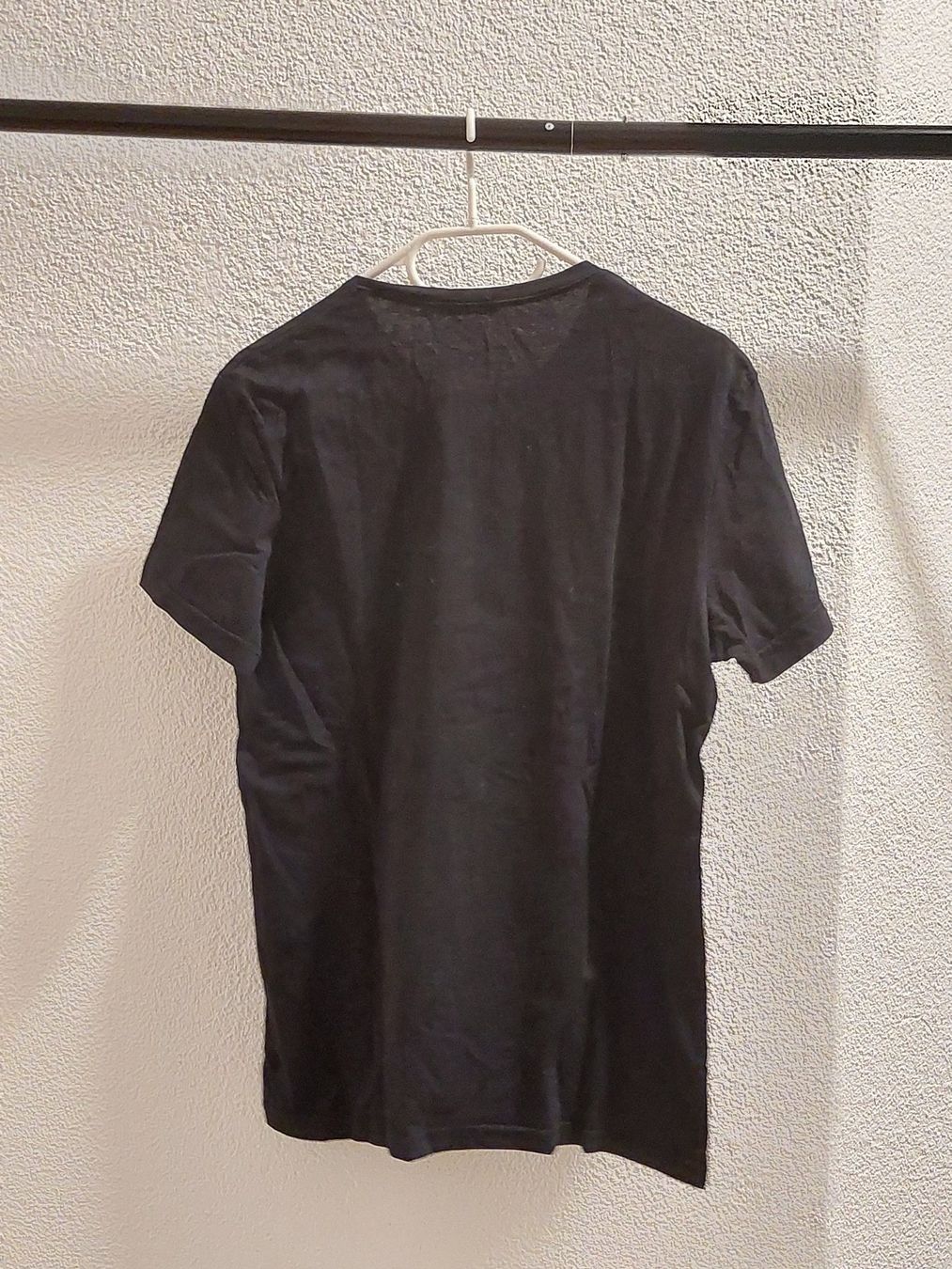 T-shirt: T-shirt schwarz mit Maus – Usato da Gunzwil venduto da 11G11 1