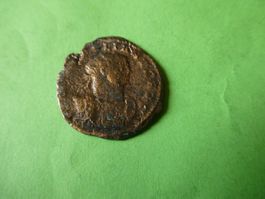 uralte Bronzemünze  21 mm     3.39 g