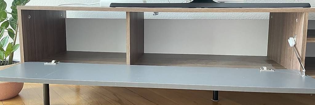 Mobili TV: TV-Möbel / Sideboard / Lowboard – Usato da Zürich venduto da joddy 1