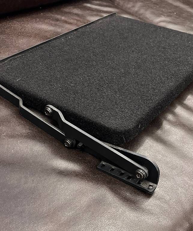 Racks & Cavalletti: Laptop Rack Halterung – Usato da Zürich venduto da Studio6 2
