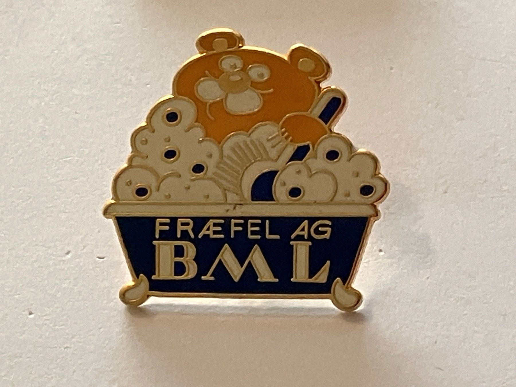 Placchette & Badge: 1 Pin Fraefel AG BML – Usato da Basel venduto da djwwpp