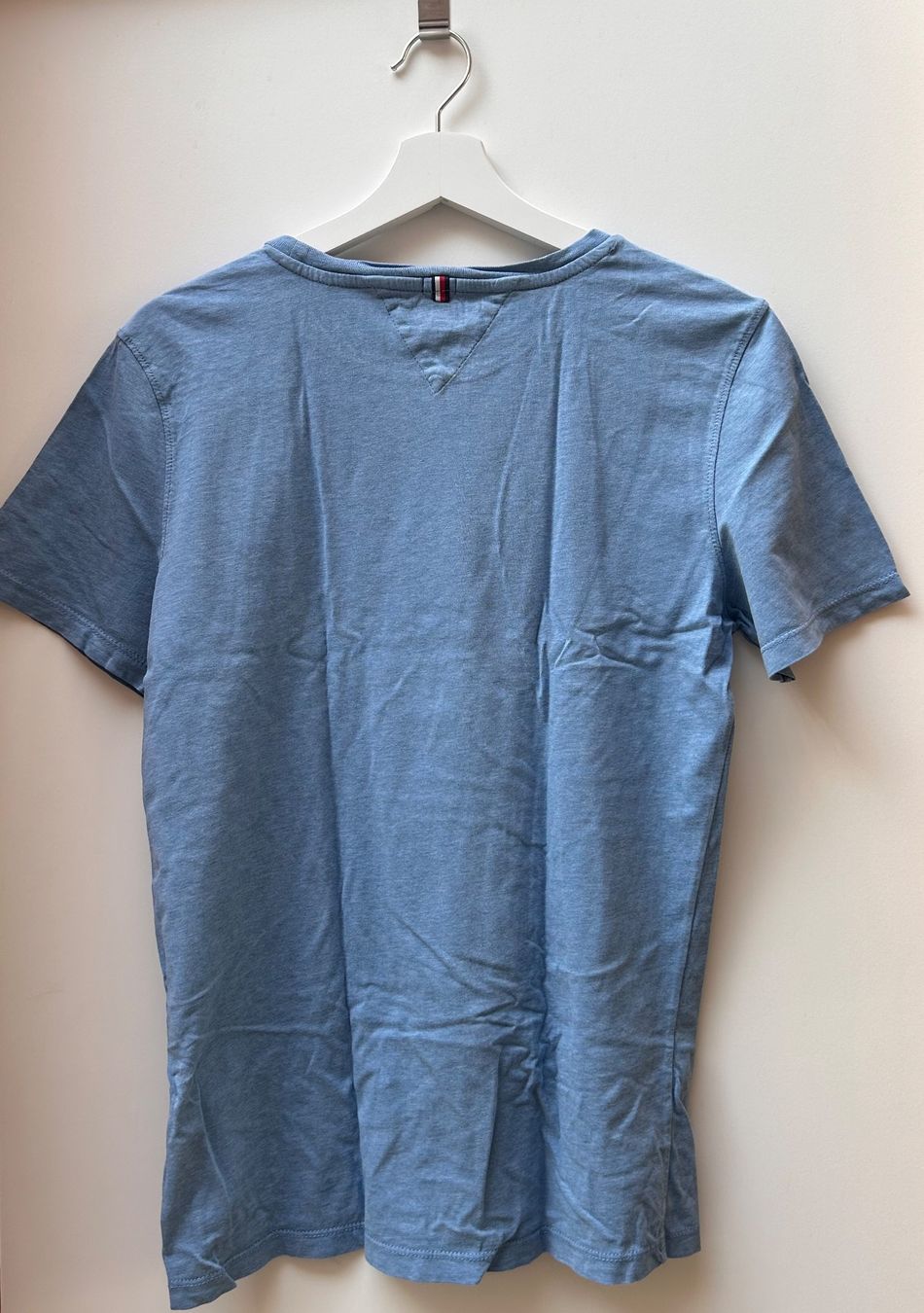 Tommy Hilfiger Hemden, T-Shirts & Polos: TOMMY HILFIGER T-Shirt – Gebraucht aus Dättwil AG von fio_d76l 3