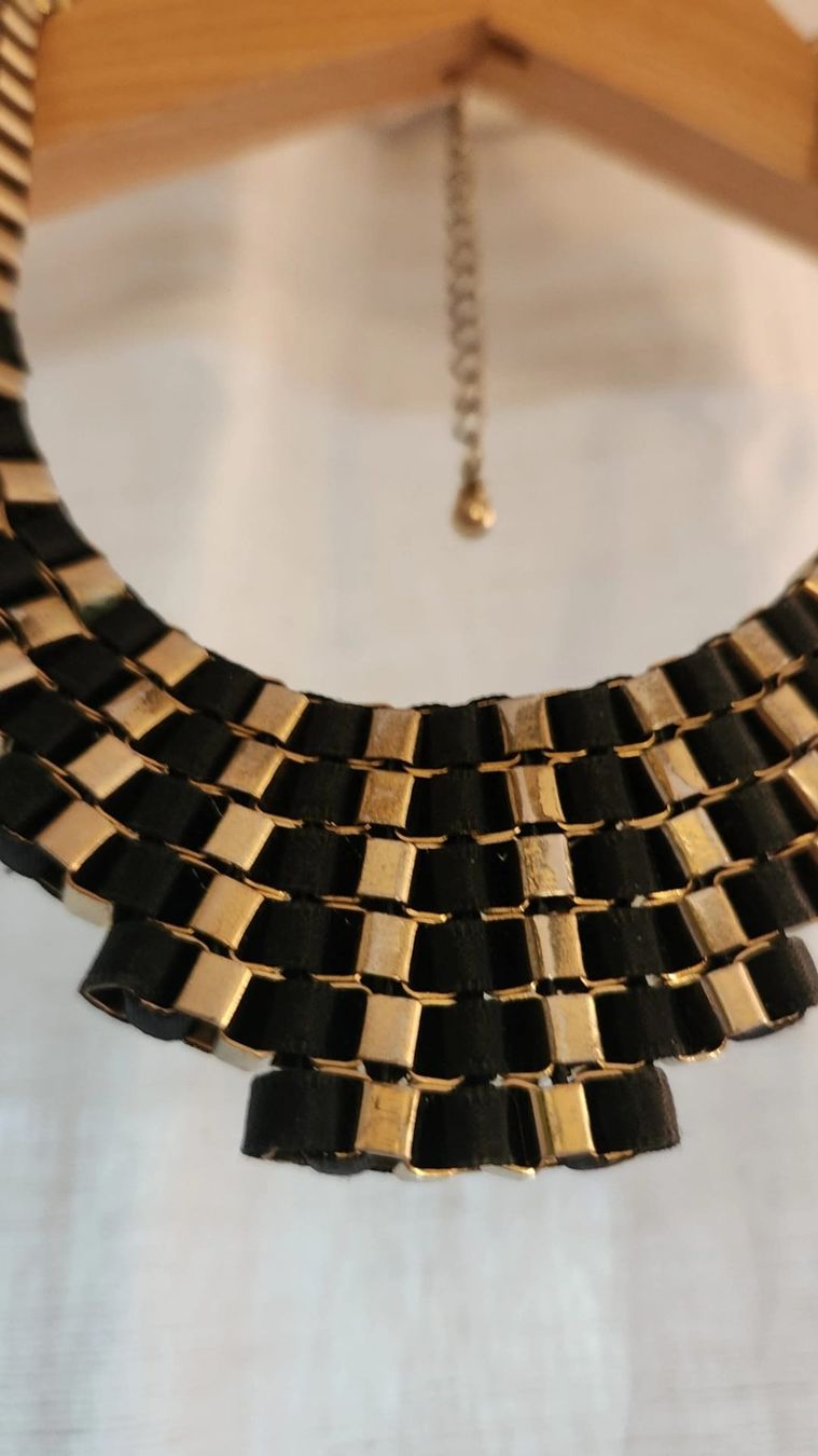 Ketten: Statement-Kette Gold/Schwarz – Gebraucht aus Zürich von syl_bhd2 1