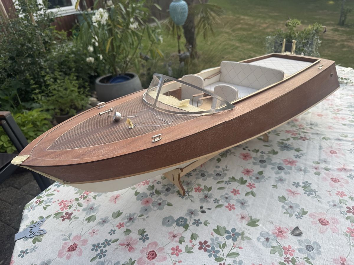 RC Kits de montage: RC Boot Princess von Aeronaut  – D'occasion à Uttwil par M3ue