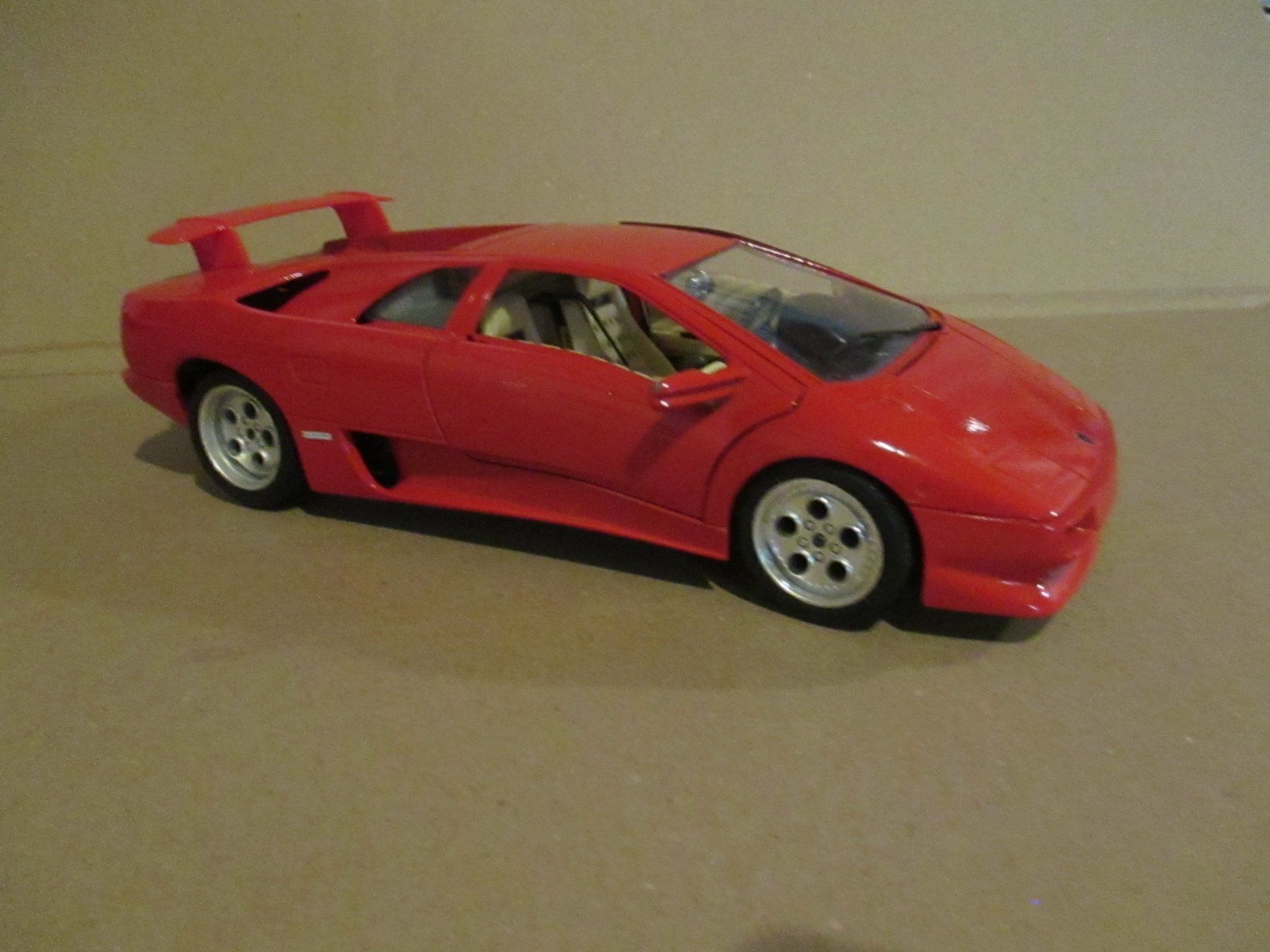 Bburago Modellini d'auto: Lamborghini Diabolo Bburago 1/18 – Usato da Felsberg venduto da sanwill