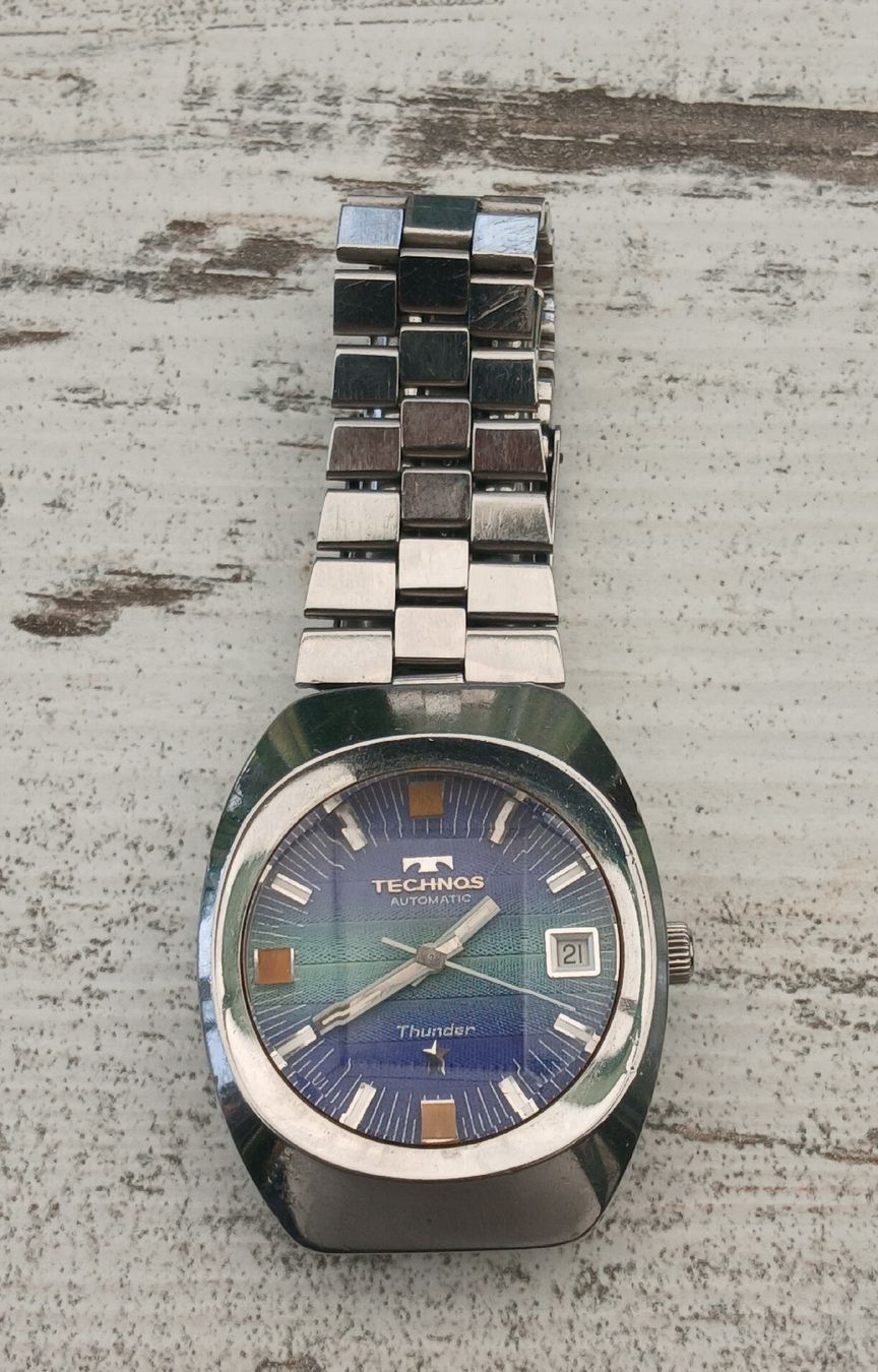 Technos Orologi: Technos Auto Date Thunder with blue dial and faceted crystal – Usato da St-Cergue venduto da gar_x2b7 3