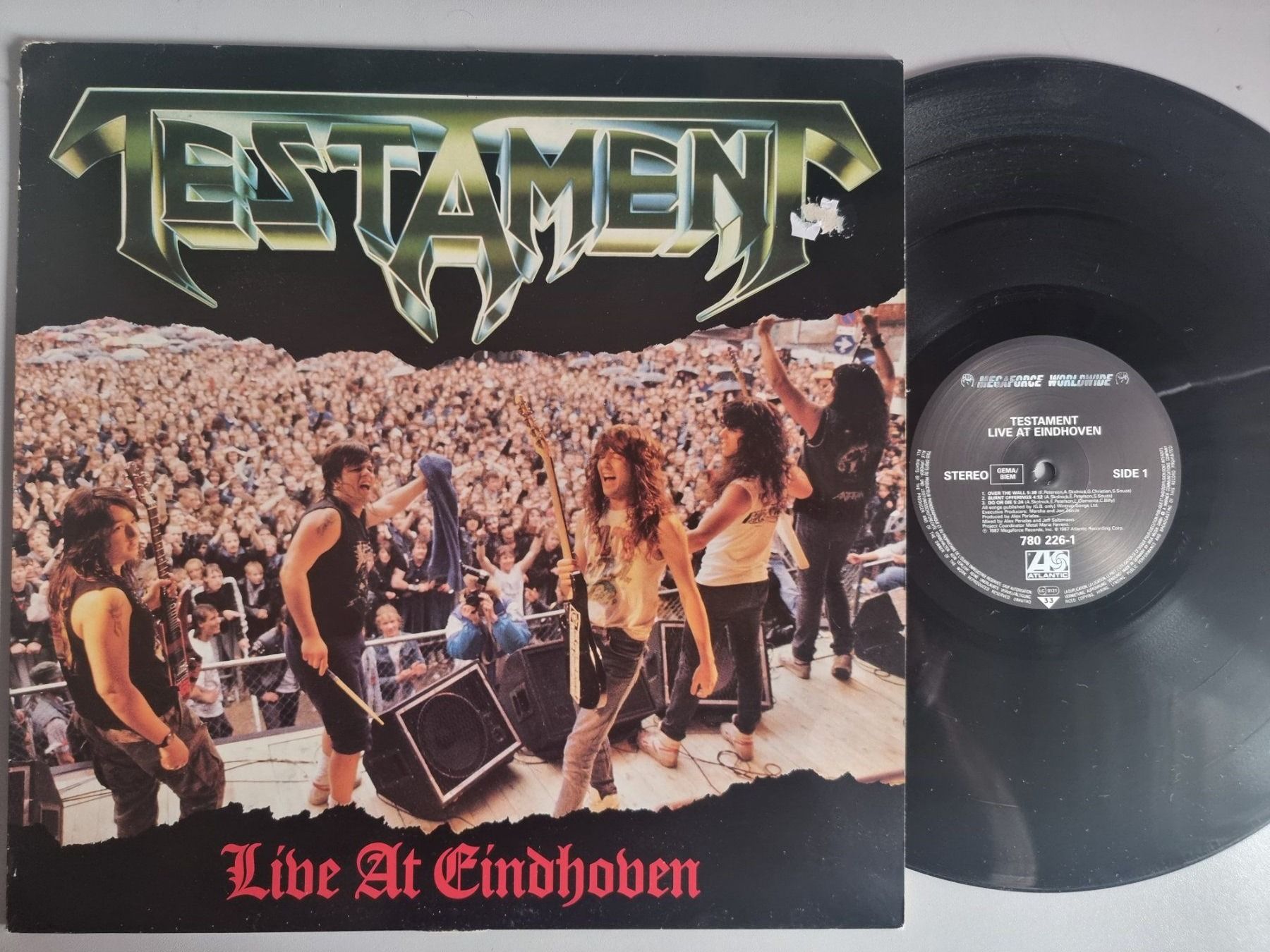 Dischi in vinile: LP Testament – Live At Eindhoven – Usato da Schaffhausen venduto da Kellerrassel