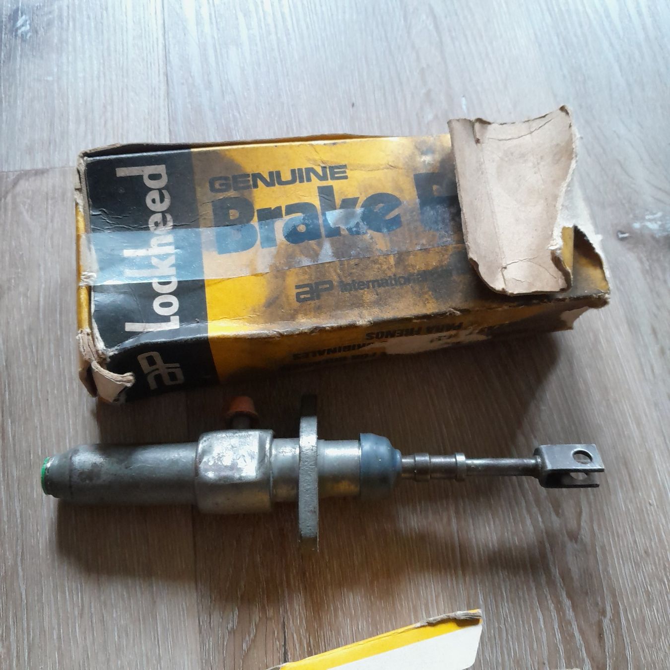 Triumph Alle Autoersatzteile: Hydrauliques pour Triumph Stag! – Neu und originalverpackt aus Cuarny von Micro-tracteur 2