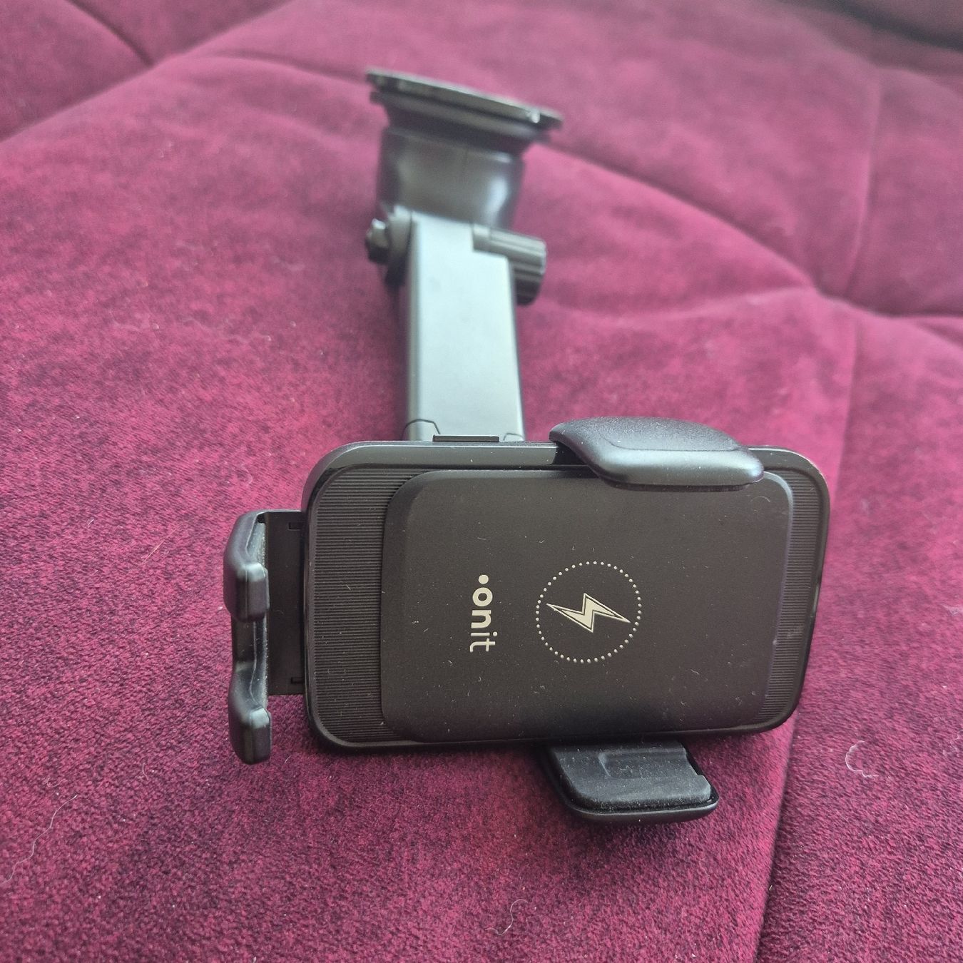 Handys / Smartphones: Handyhalterung mit Ladefunktion – Gebraucht aus Niederglatt ZH von dor_85jh