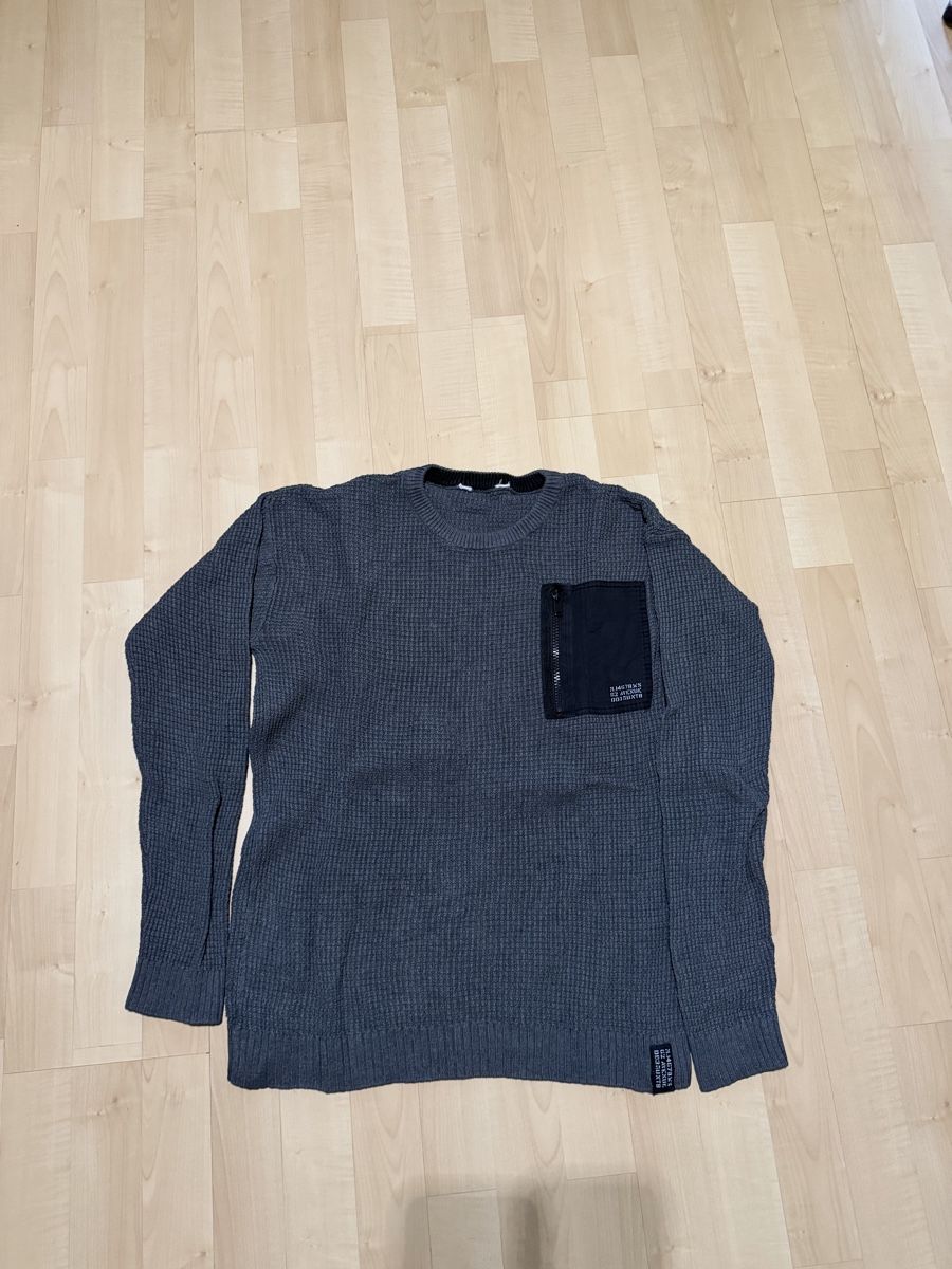 Maglioni & Felpe: Herren Pullover grau mit Brusttasche – Usato da Rüfenacht BE venduto da nic_svr8 3