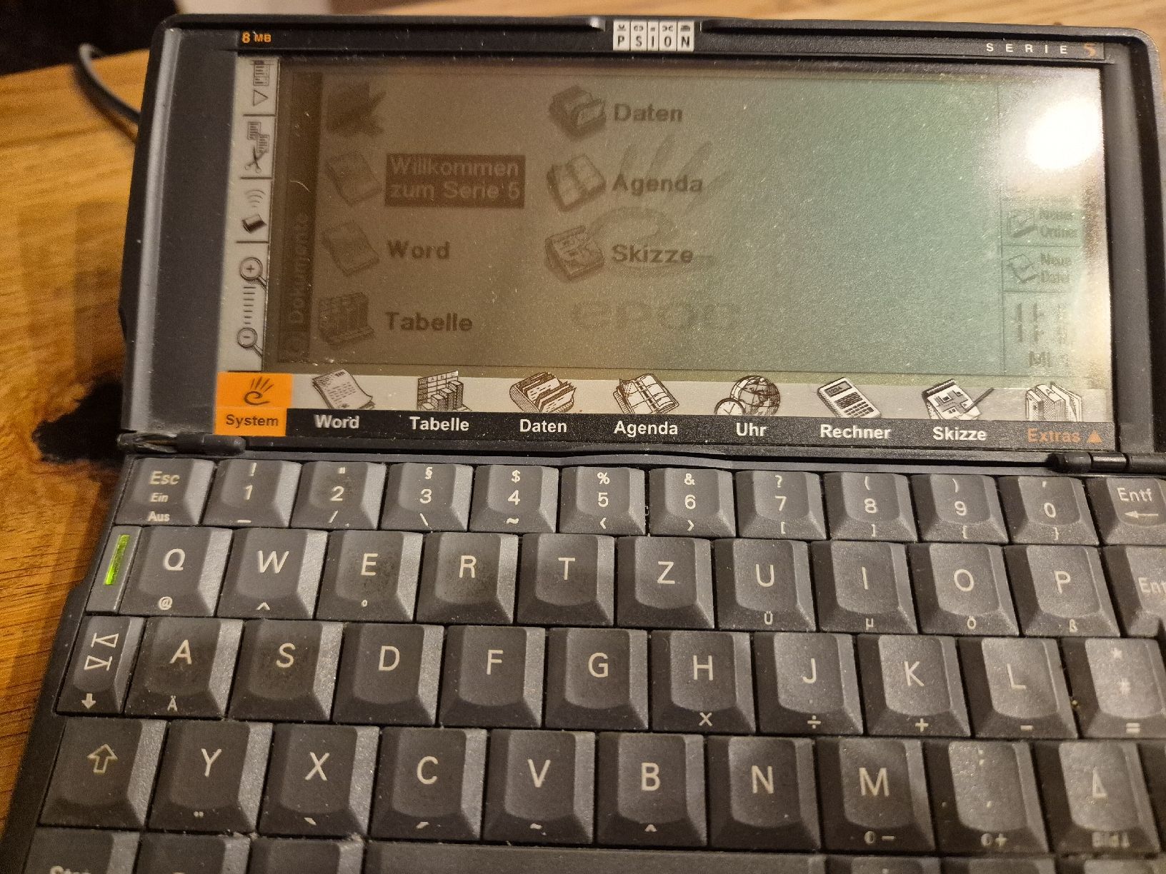 Psion PDAs: Psion Serie 5 Handheld Computer mit Zubehör  – Gebraucht aus Winkel von Heuresis 1