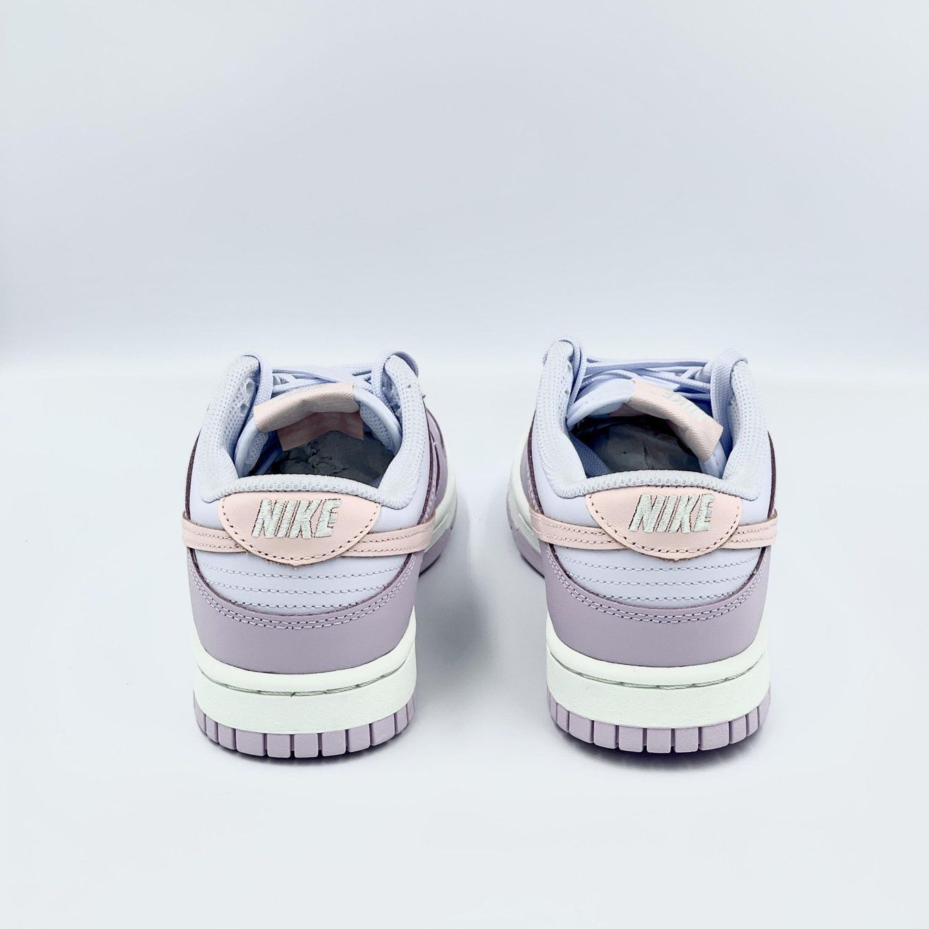 Nike Scarpe da donna: Nike Dunk Low Easter 2022 EU 37.5 – Nuovo e nell'imballaggio originale da Erlinsbach venduto da sasneakers 3